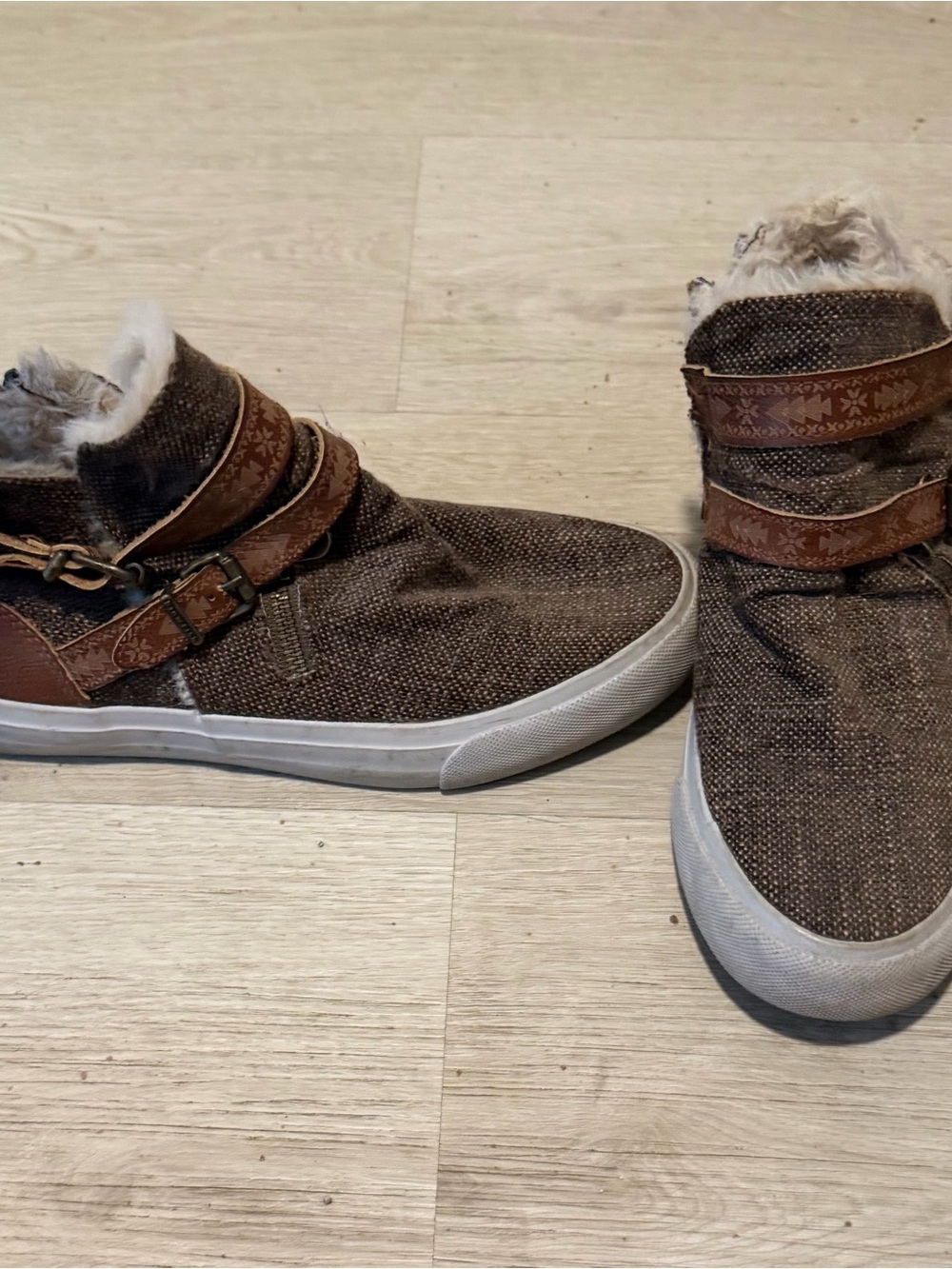 Brown Faux-Fur High-Top Women's Sneakers with Buckle Straps